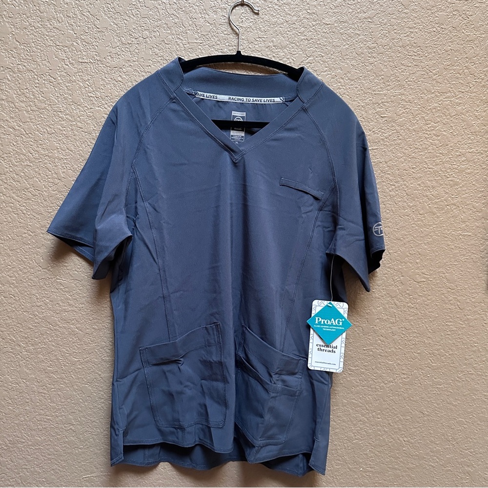 Essential Threads Anti-Microbial Scrub Top XL Blue